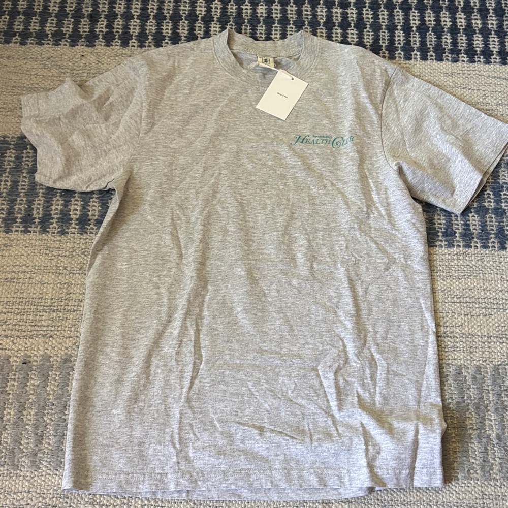 NWT Sporty & Rich tee shirt